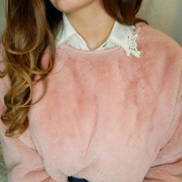 Pink rose faux fur fuzzy crewneck sweater M - Picture 3 of 6